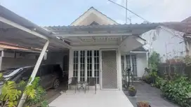 Rumah Asri Siap Huni Rumah di Kemang Pratama 2 Bekasi