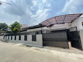 Rumah luas 250m2, 5 KT dan 3 KM  (OPSI dapat dikontrakan/ jual)