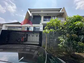 Rumah Terawat di Dieng Dekat UNMER, Cyber Mall Cocok untuk Keluarga