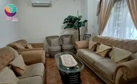 Dijual cepat rumah luas lokasi strategis dekat mall TSM cibubur