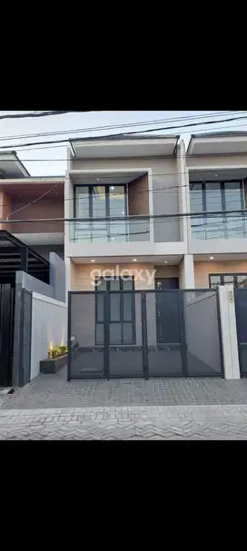 Rumah baru 2 jejer tingkat 2 daerah Sutorejo di surabaya timur