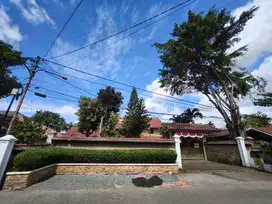 Rumah Luas Klasik di Ciracas Cibubur Jakarta Timur