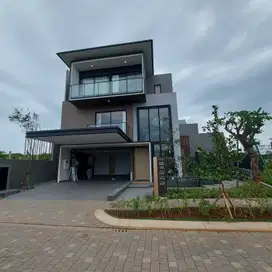 Rumah Mewah 3 Lantai ada Botanical Park Layton BSD City