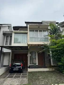 DIJUAL RUMAH EMERALD SEKTOR9 BINTARO TANGSEL.
