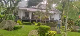 Dijual Rumah rasa Villa di Mulyaharja, Bogor Selatan