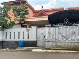 Dijual Rumah Hook 2 lantai 4 kamar di Vila Dago, Pamulang, Tangsel