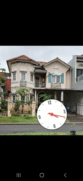 Rumah butuh renovasi strategis Legenda Wisata Cibubur