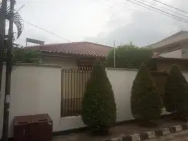 Dijual Rumah Siap Huni 1 Bangunan Lantai di Cinere, Depok