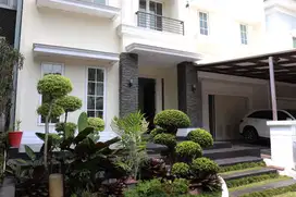 RUMAH NYAMAN DAN LUAS AQUAMARINE PHG GADING SERPONG