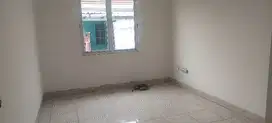 Disewakan Rumah 2 lantai siap Huni