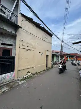 Dijual Cepat Rumah 2 Lantai Strategis Cocok Untuk Usaha