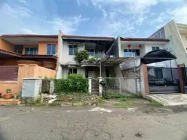 Dijual cepat Rumah Tua 2lt di Taman Modern Cakung,Jakarta Timur