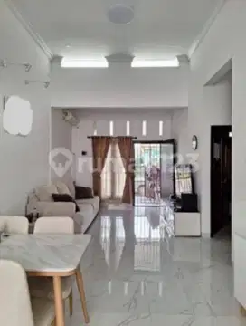 Dijual Rumah siap Huni di Aralia Harapan Indah Bekasi