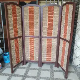 Seketsel pembatas ruang rotan