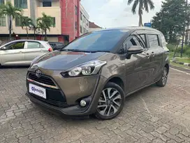 Pajak Panjang - Toyota Sienta 1.5 V Bensin-AT 2016
