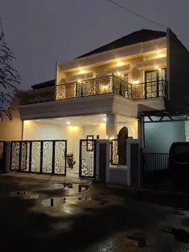 Dijual Rumah Mewah 2 Lantai Dekat Tol Desari