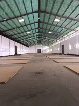 Gudang Akong Sepatan luas 8000m ,masuk kontainer 40 feet