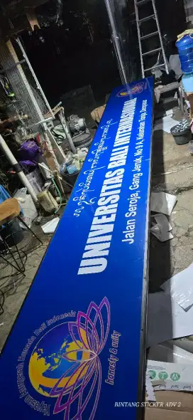 Melayani pemasangan pembuatan neon box  papan nama, sticker sanblast