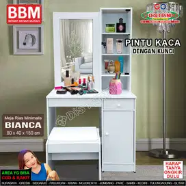Meja Rias Putih Minimalis dengan Kursi Tempat Duduk