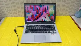Laptop Nec Versa Pro Core i3-6300 Ram 4GB 13inch HDMI N-SW