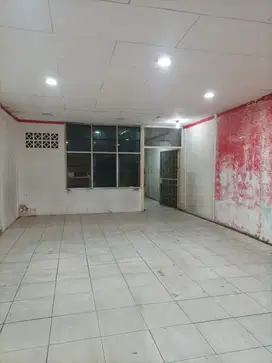 Ruko Gandeng Jalan Pluit Raya Lokasi Sangat Strategis