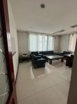 DISEWAKAN GUDANG DI SUNTER 1100m² 2 LANTAI