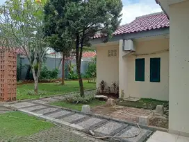 RUMAH SEWA HYPE HAJINAWI KEBAYORAN BARU JAKARTA SELATAN