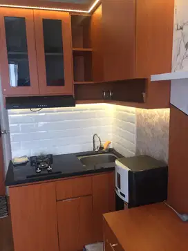 DISEWAKAN APARTEMEN GREEN PRAMUKA 2 BEDROOM FURNISH TOWER ORCHID MALL