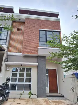 365.Hunian 2lantai Classic Modern tanah Luas Harga TERMURAH Di Parakan