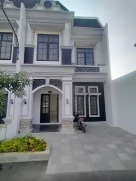 PRIVATE KOMPLEK MEDAN THE MARRIOT VILLAS