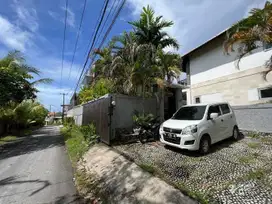 Villa mewah 2 lantai dijual, di Kuta selatan