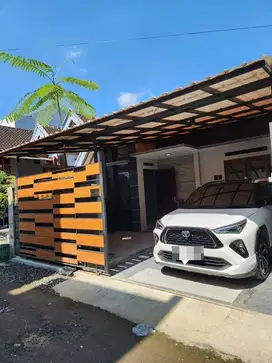 Rumah siap huni lantai Granit suasana hommy Blulukan Colomadu