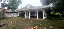 Rumah di Setiabudi Bandung, Mewah Antik dan Sangat Luas