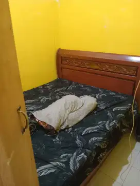 Ranjang Kayu Jati