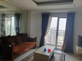 Sewa 3 Bedrooms Apartemen Cosmo Residence Murah