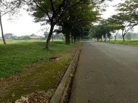 Dijual cepat Kavling 640 m2 di jln boulevard Suvarna Padi Utama