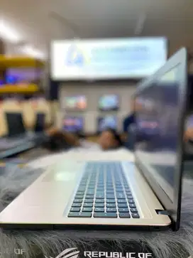 Laptop Second Asus X540-YA Amd E1-710 Ram 2 SSD 128 MURAH