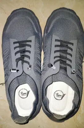 Jual Sepatu Sneakers Casual Pria Trendy Fashion Kualitas Import