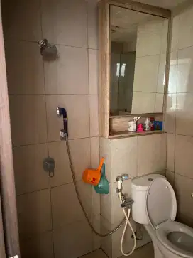 Disewakan tahunan dan bulanan