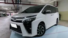 [OLXmobbi] Toyota Voxy 2.0 Bensin-AT 2020