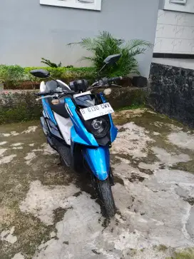 Yamaha Xride 115