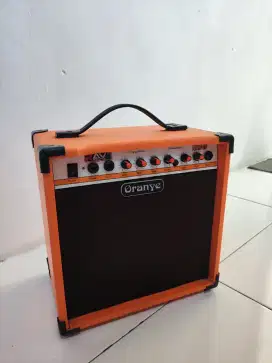 Amplifier Gitar Elektrik dan Bass Merk Oranye Ukuran 8 Inch