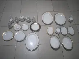 Dijual dinner set