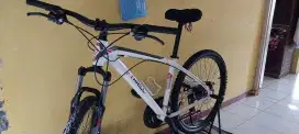 Sepeda THRILL Cleave 2.0