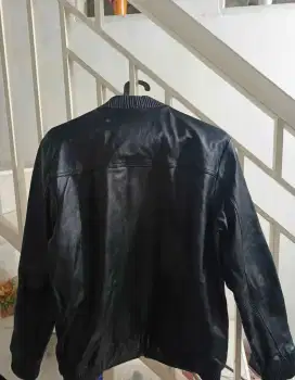 Dijual jacket kulit astiga mulusss