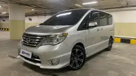 DP Rendah  9JT Nissan Serena 2.0 Highway Star Bensin-AT 2015 Silver