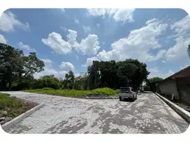 300 Jt-an, Tanah Di Jalan LPLP Kalasan Sleman SHM P