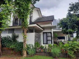 Rumah hoek di cluster dekat sekolah jepang bintaro tangerang selatan