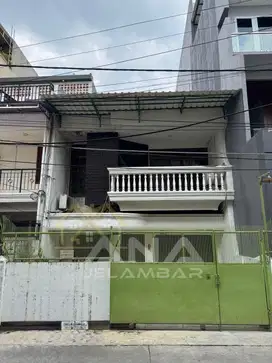 ANA RUMAH LAMA UK 6.5X21M DI KOMP KAVLING POLRI JELAMBAR
