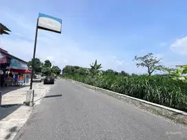4 Menit Universitas Respati Kampus 2 Tanah Timur Jl. Tajem Maguwoharjo
